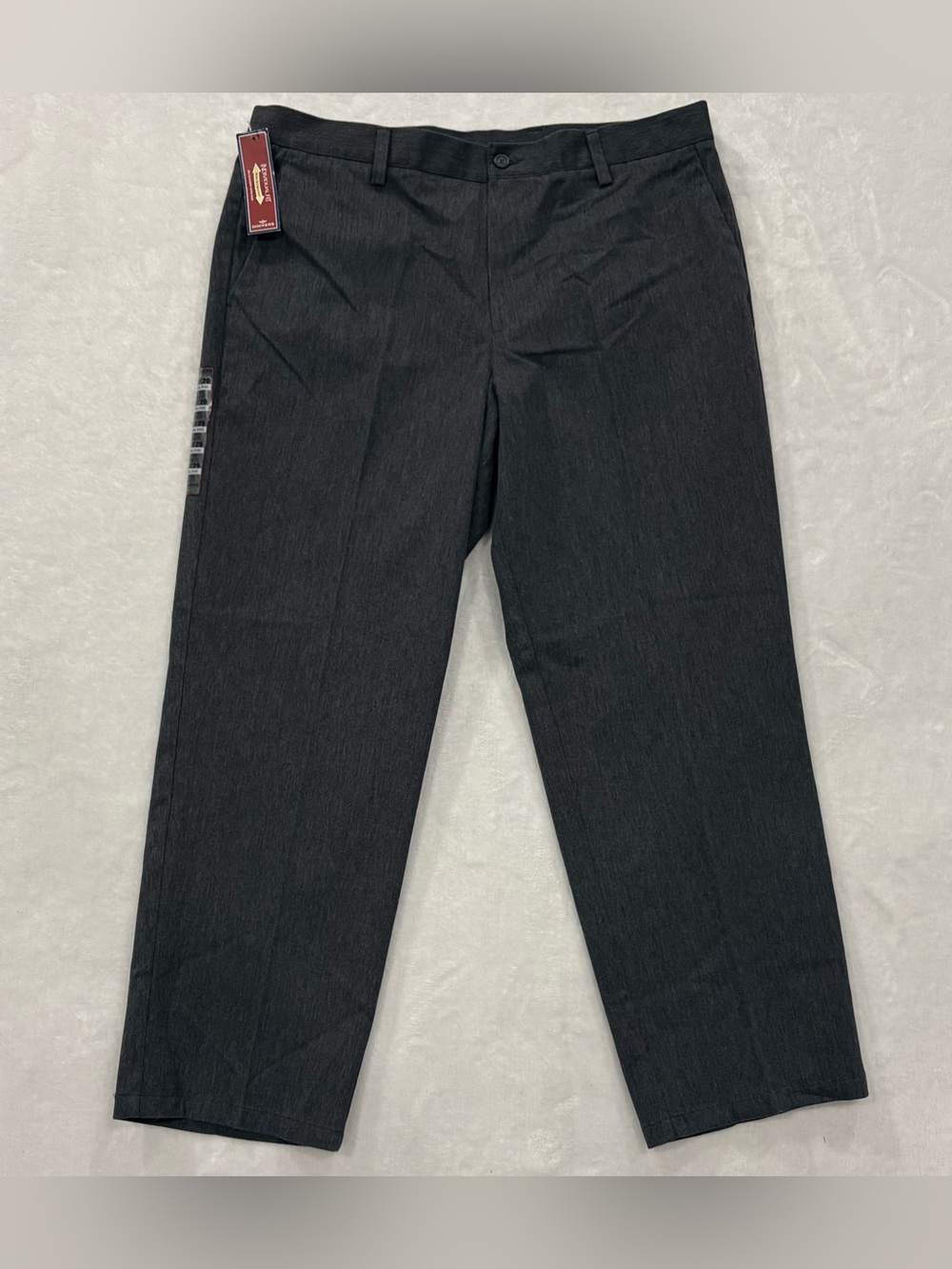 NWT Dockers Gray Classic Fit No Wrinkle Flat Front Khaki Pants Mens Size 36 x 29